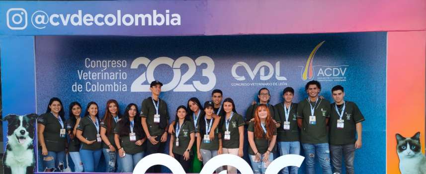 Estudiantes de la Humboldt participaron en el congreso de veterinaria más grande del país